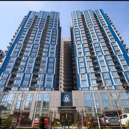Petrovdom Apartments 10-353 In Rc Central Park, 7 John Mccain Street Киев Экстерьер фото