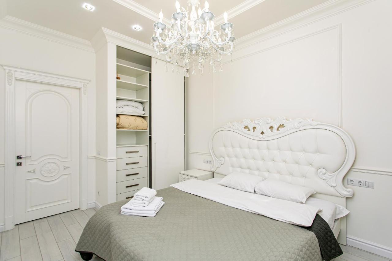 Petrovdom Apartments 10-353 In Rc Central Park, 7 John Mccain Street Киев Экстерьер фото