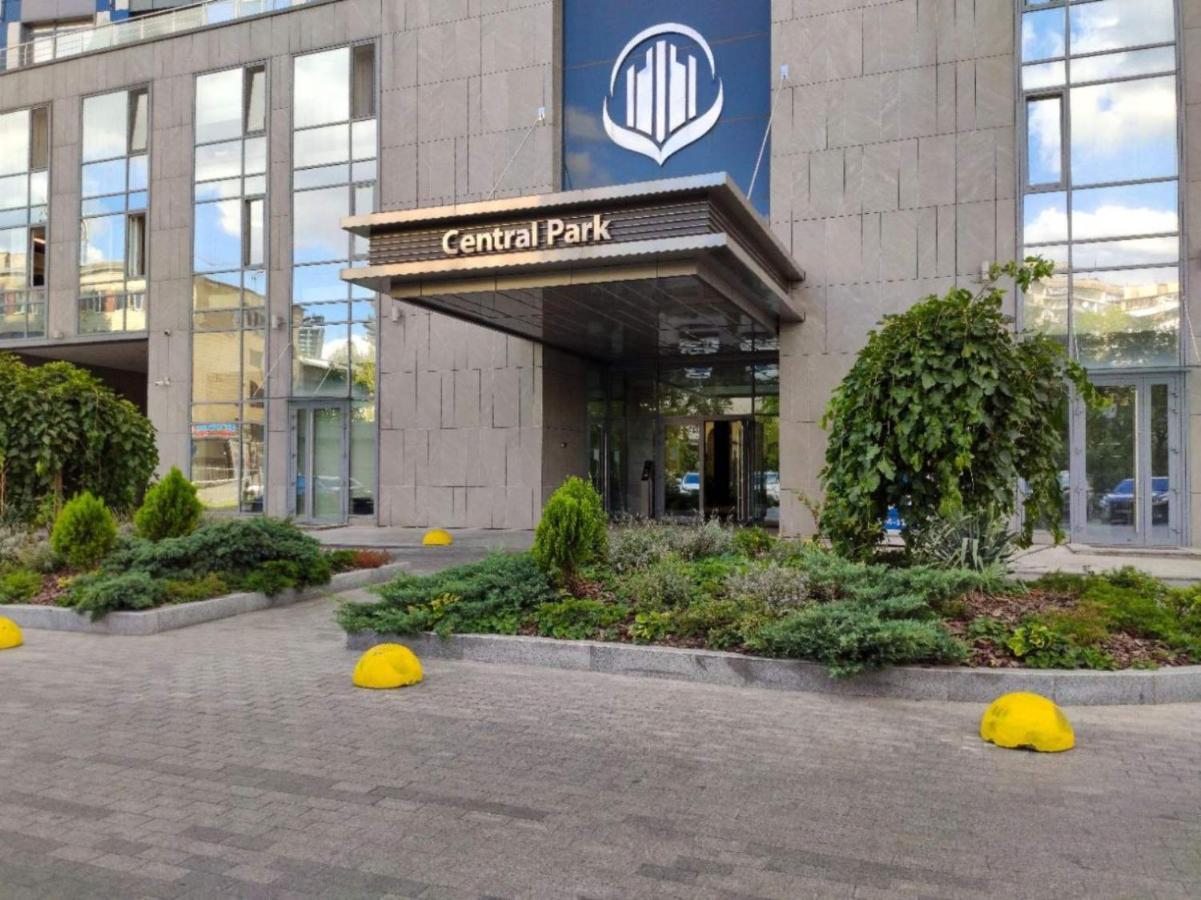 Petrovdom Apartments 10-353 In Rc Central Park, 7 John Mccain Street Киев Экстерьер фото